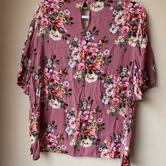 Jodifl Pink Floral Top - Medium` - Picture 2 of 3